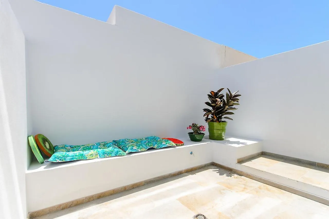 بويرتو ذيل كارمين Purple Volcano Apartment, Free Access To The Fariones Sports Center
