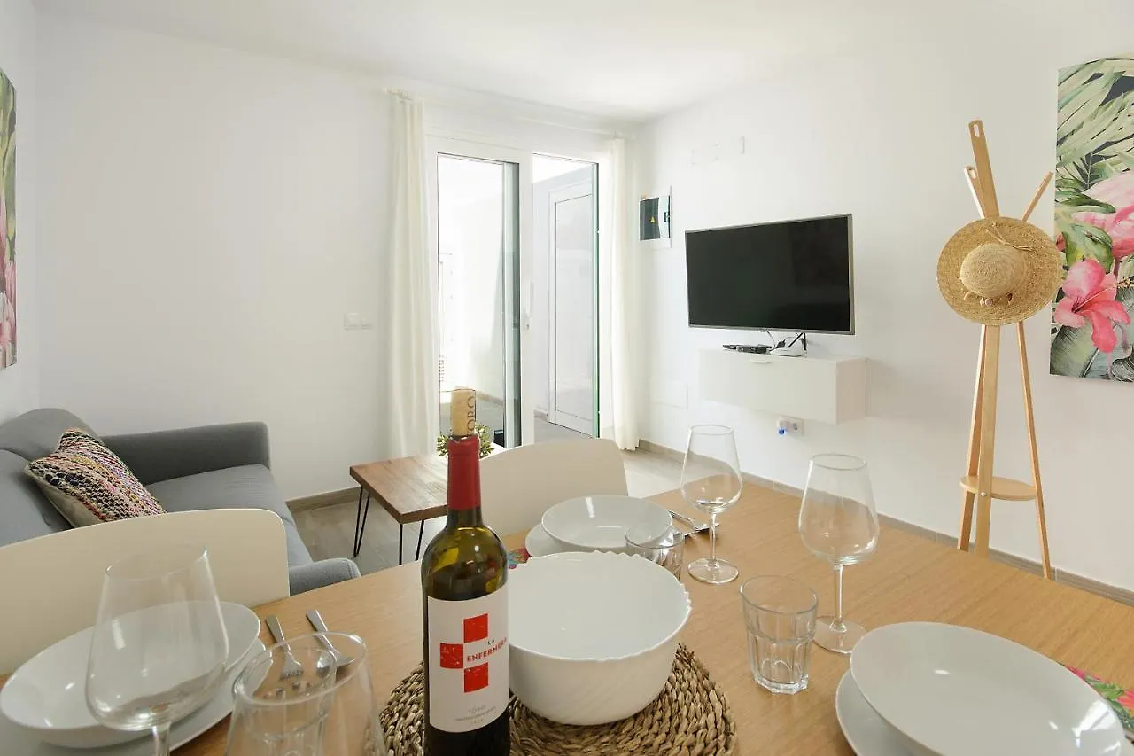 شقة بويرتو ذيل كارمين Purple Volcano Apartment, Free Access To The Fariones Sports Center