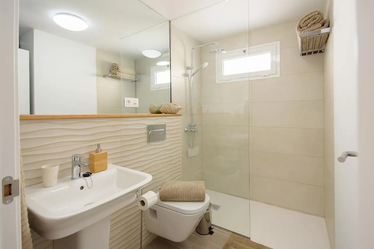 شقة بويرتو ذيل كارمين Purple Volcano Apartment, Free Access To The Fariones Sports Center إسبانيا